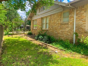 801 Pecore St in Houston, TX - Building Photo - Building Photo