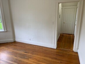 1179 Boylston St, Unit 49 in Boston, MA - Foto de edificio - Building Photo