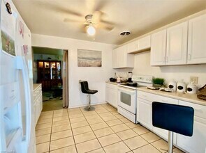 2217 Jackson St in Ft. Myers, FL - Building Photo - Building Photo