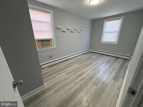 1717 Danforth St in Philadelphia, PA - Building Photo - Building Photo