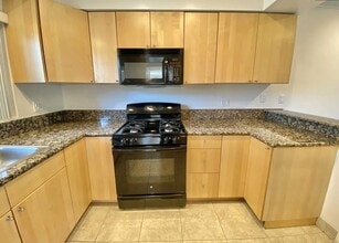 5302 Comercio Ln, Unit 9 in Los Angeles, CA - Building Photo - Building Photo