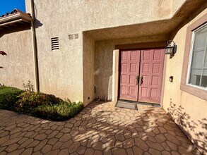 5328 Francisca Way in Agoura Hills, CA - Building Photo - Building Photo