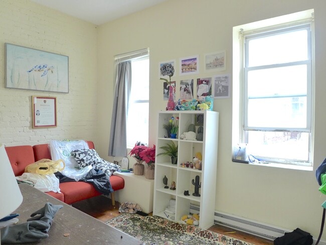 866 Huntington Ave, Unit 3 in Boston, MA - Foto de edificio - Building Photo