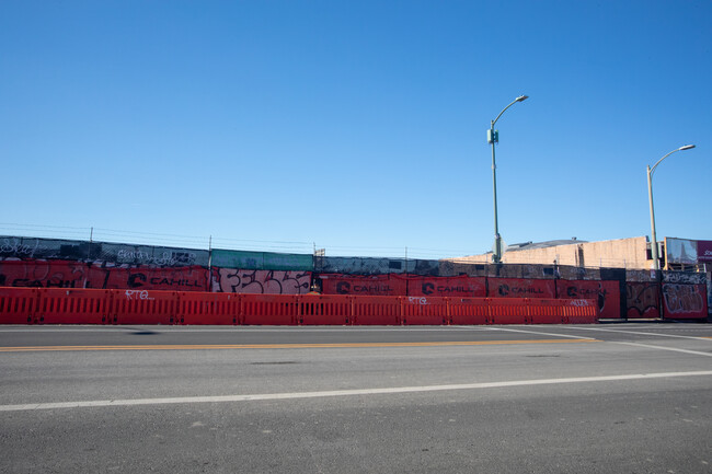 Ancora Place in Oakland, CA - Foto de edificio - Building Photo