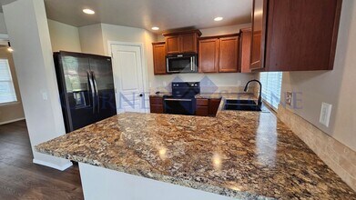 10136 W Wyatt Earp Dr in Star, ID - Building Photo - Building Photo