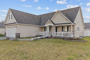 5957 N Saint Croix Dr, Unit 1 in Coeur d'Alene, ID - Building Photo