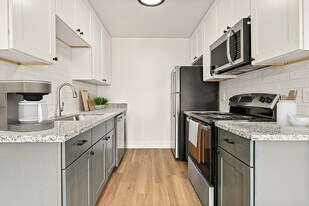 Terraza Hills in El Cajon, CA - Building Photo