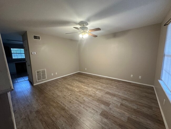 810 E L St in Russellville, AR - Building Photo - Building Photo