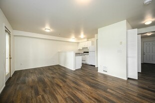 Viking View in Bellingham, WA - Building Photo