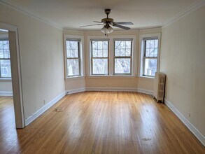 914 Crain St in Evanston, IL - Building Photo - Building Photo