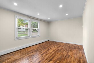 232 Melville Dr in Fairfield, CT - Foto de edificio - Building Photo