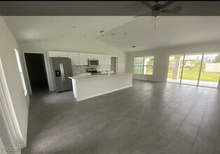 2926 Diplomat Pkwy W in Cape Coral, FL - Building Photo - Building Photo