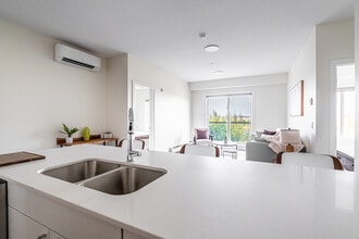 14009 28 Av SW in Edmonton, AB - Building Photo - Building Photo