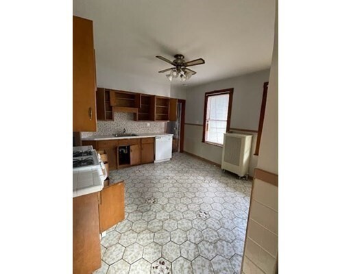 8 Hallet St-Unit -1 in Boston, MA - Foto de edificio - Building Photo