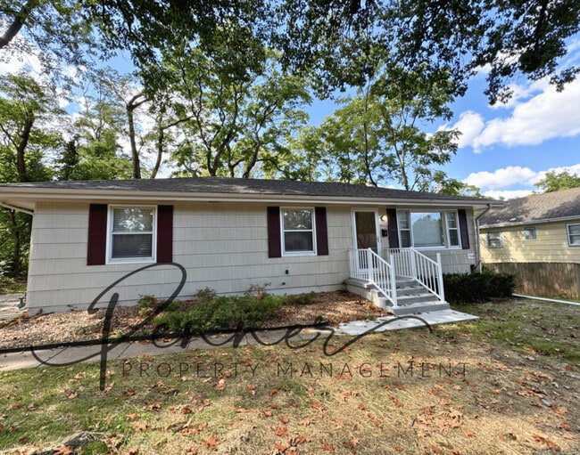 property at 1510 S Harvard Ave