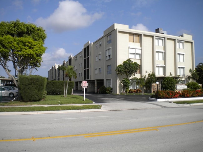 property at 1527 S Flagler Dr