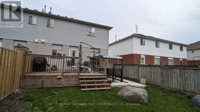 1596 Fieldgate Dr in Oshawa, ON - Building Photo - Building Photo