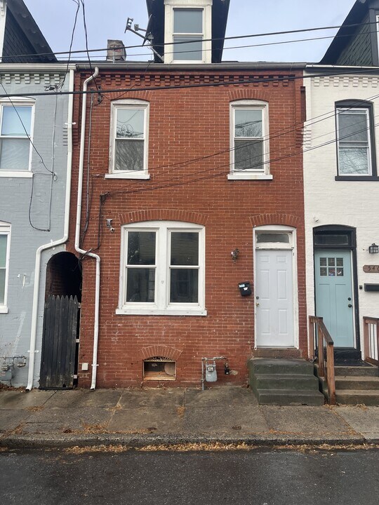542 Locust St in Lancaster, PA - Building Photo