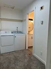 7726 Duben Ave in Anchorage, AK - Building Photo - Building Photo