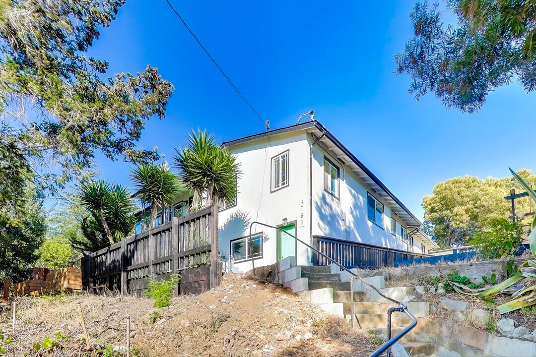 4760 Tompkins Ave in Oakland, CA - Building Photo