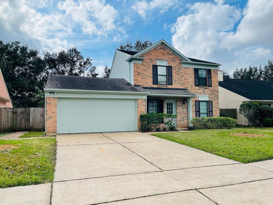 4715 Rainbow Run in Sugar Land, TX - Building Photo