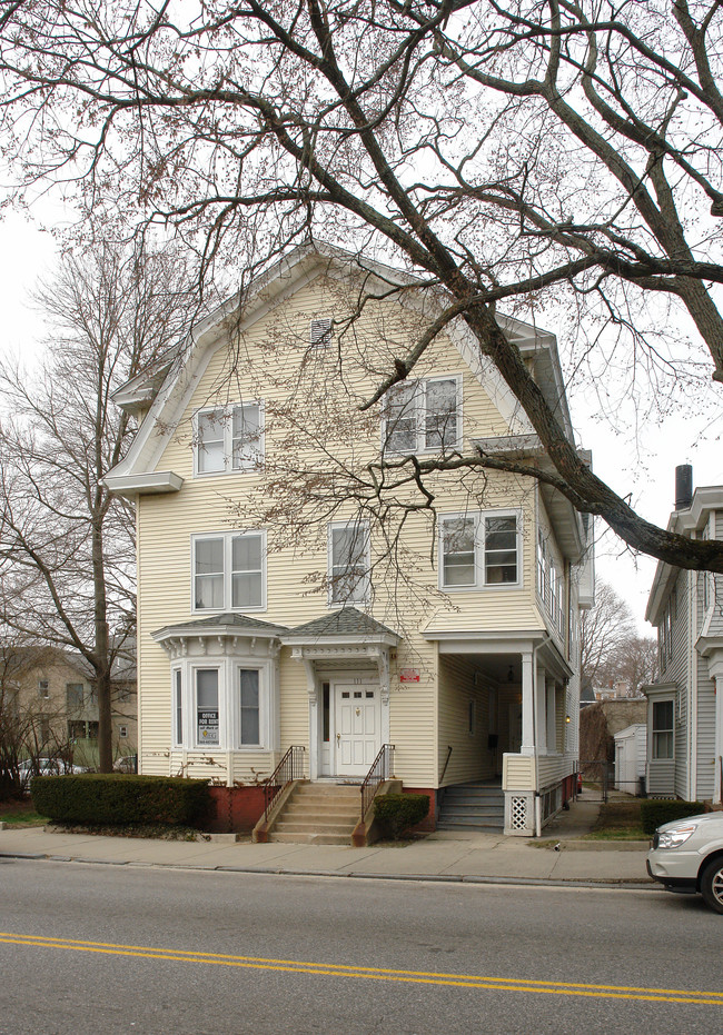 109-111 Broad St in New London, CT - Foto de edificio - Building Photo