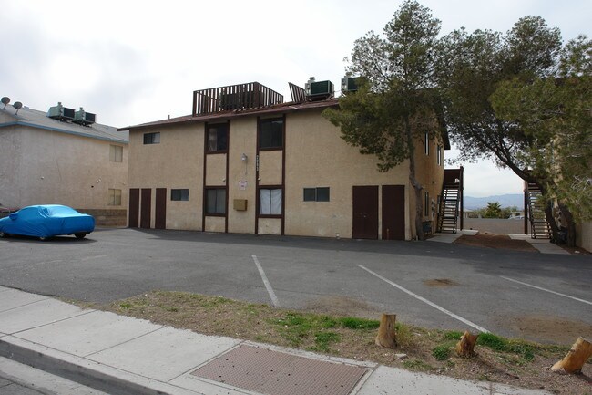 2293-2353 Exeter Dr in Las Vegas, NV - Building Photo - Building Photo