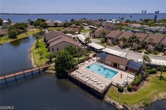 15489 Admiralty Cir in North Fort Myers, FL - Building Photo - Building Photo