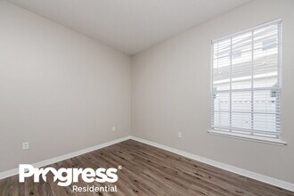 14527 Huntcliff Park Way in Orlando, FL - Building Photo - Building Photo