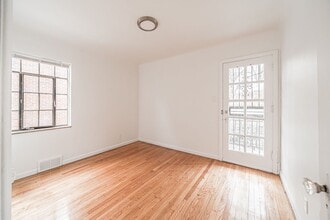 17601 Santa Rosa Dr in Detroit, MI - Building Photo - Building Photo