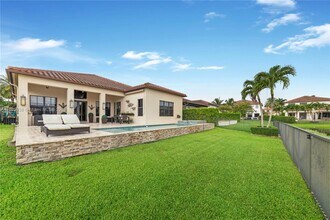 8363 NW 26th Ct in Pembroke Pines, FL - Building Photo - Building Photo