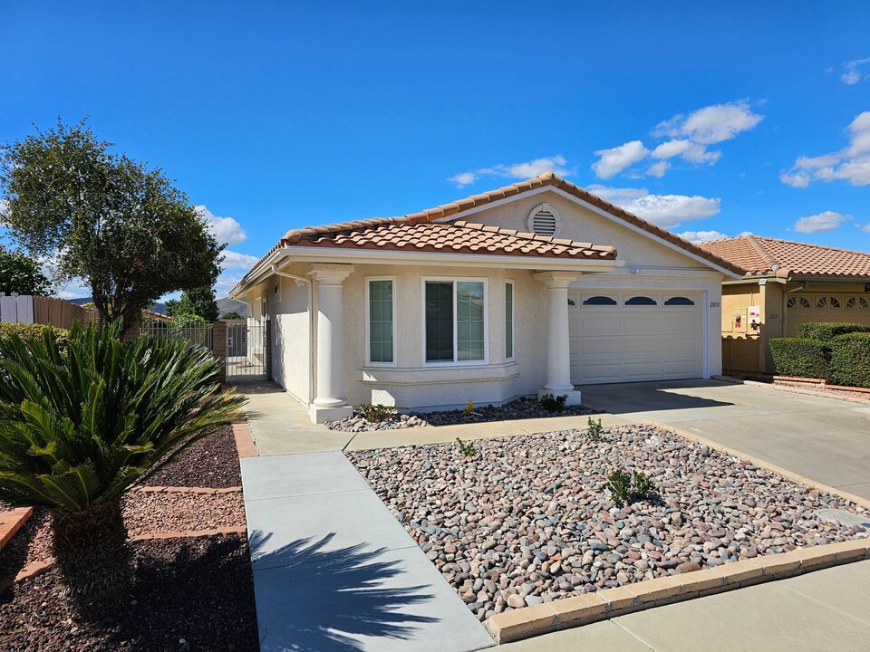 28131 Calle Casera in Menifee, CA - Building Photo