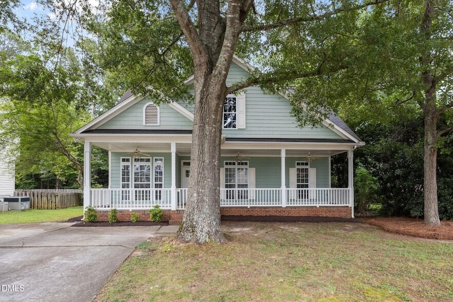 2837 Tryon Pines Dr in Raleigh, NC - Building Photo