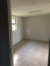 3307 Avenue I in Fort Pierce, FL - Foto de edificio - Building Photo