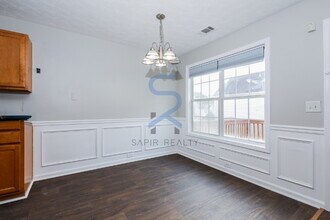 632 Shadow Lake Dr in Lithonia, GA - Foto de edificio - Building Photo