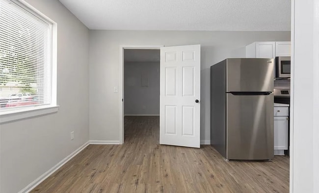 property at 510 N Lincoln St