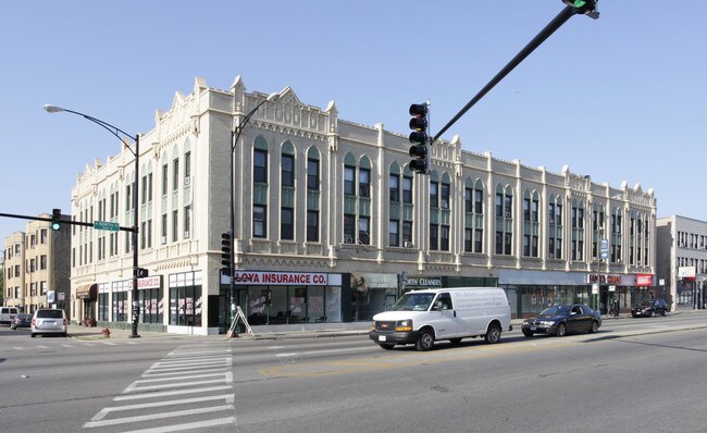 North Ave Office in Chicago, IL - Building Photo - Building Photo