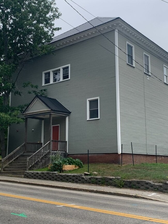 17 Main St in Windham, ME - Building Photo - Building Photo