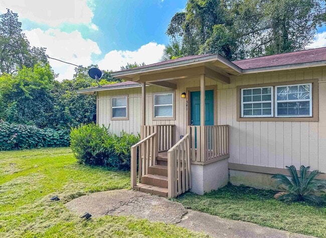541 Okaloosa St in Tallahassee, FL - Building Photo - Building Photo
