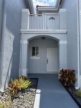 8725 SW 158th Pl in Miami, FL - Building Photo - Building Photo