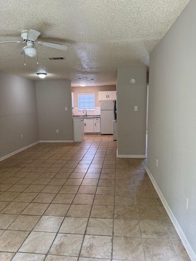 3204 N Stevendale Rd, Unit B in Baton Rouge, LA - Building Photo - Building Photo