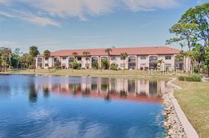 23465 Harbor View Rd in Port Charlotte, FL - Foto de edificio