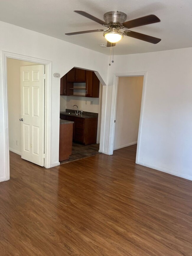 1118 N Norman Ct in Long Beach, CA - Building Photo - Building Photo