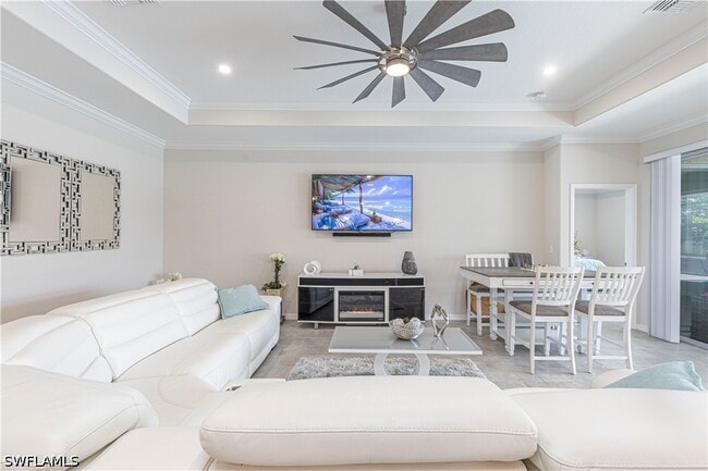 property at 2079 Vermont Ln