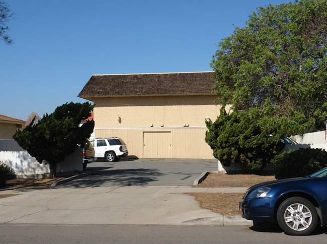 251 Naples St in Chula Vista, CA - Building Photo - Building Photo