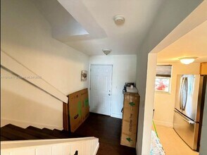 231 NW 109th Ave in Miami, FL - Building Photo - Building Photo