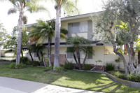 12012-12022 Bailey St in Garden Grove, CA - Foto de edificio - Building Photo