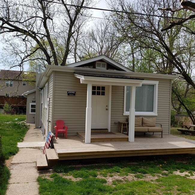 property at 6N998 Wabash Ave