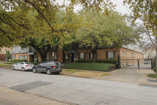 4040 Travis St Apartments