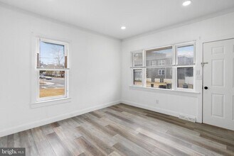 302 N Main St in Glassboro, NJ - Building Photo - Building Photo